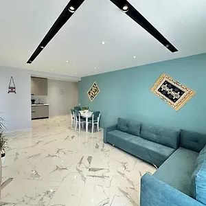 Trea Appartement Vlorë